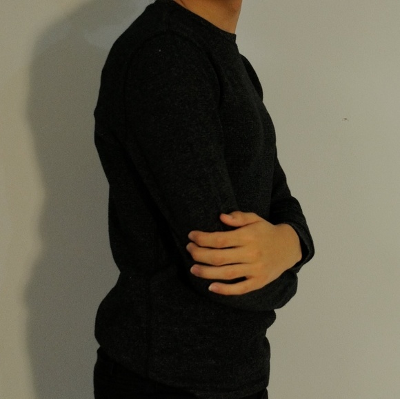 🍁 Sweater 🍁 - Picture 2 of 5